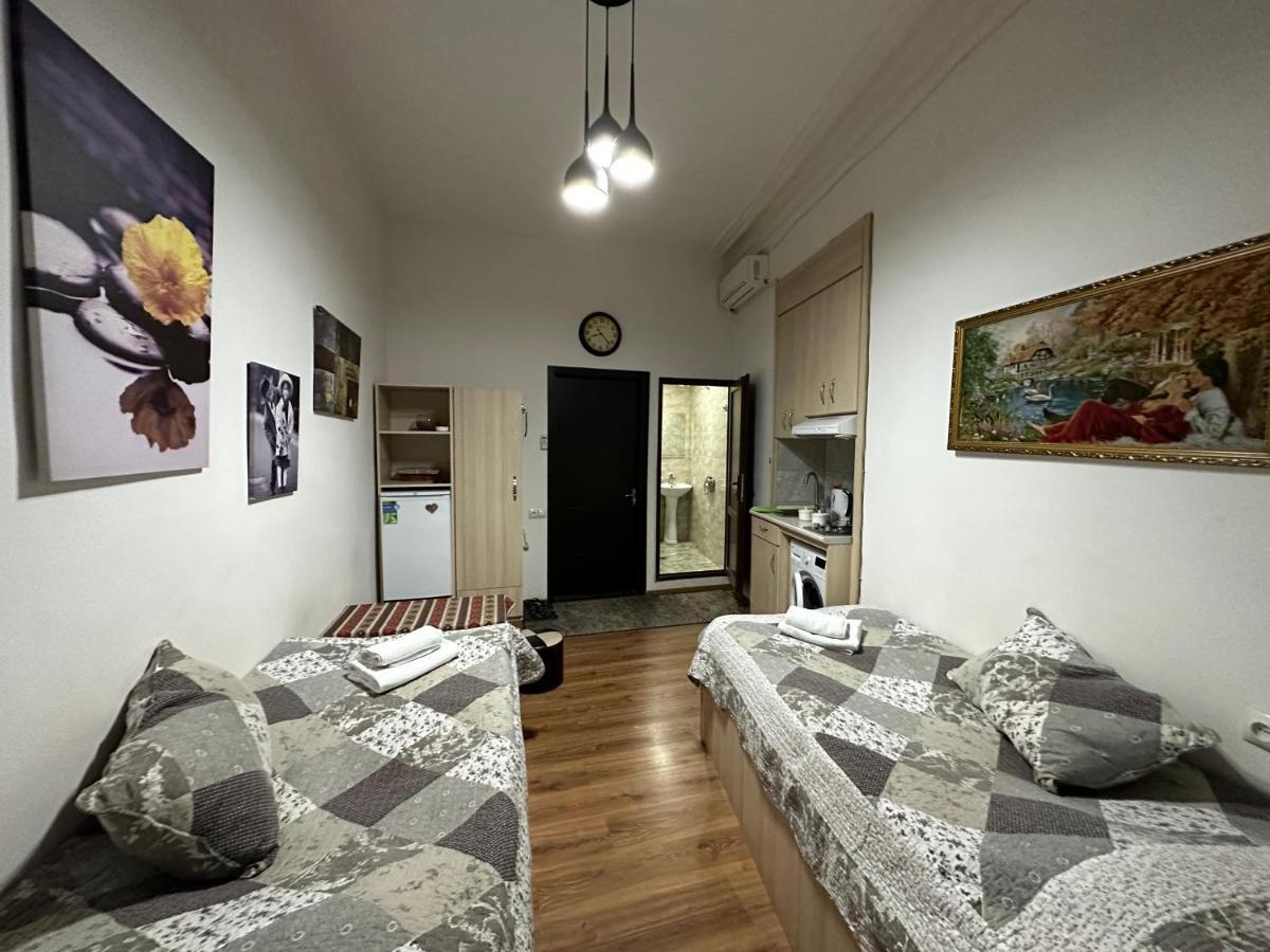 Leselidze Guest House Tbilisi Exterior photo