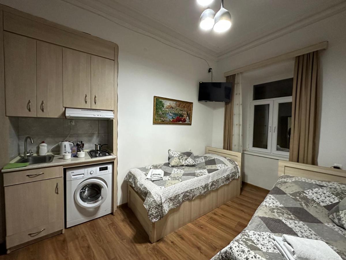 Leselidze Guest House Tbilisi Exterior photo